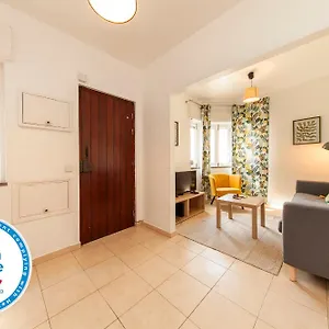 Apartment C21 - Camachinhos Downtown, Lagos